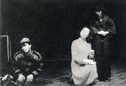 かきに赤い花咲くいつかのあの家