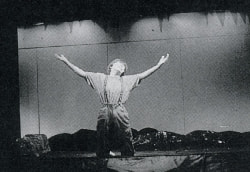 ブンナよ、木からおりてこい